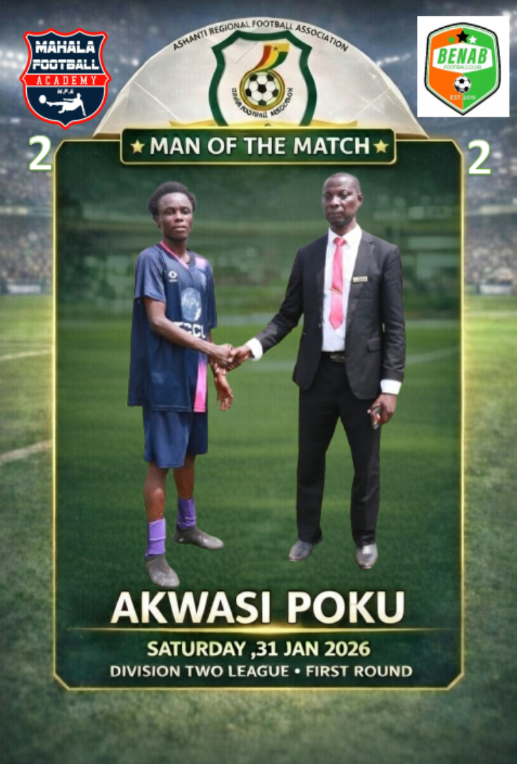 Akwasi Poku receiving MVP award with Commissioner Asare Nathan Ansah